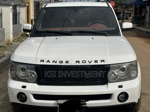 Land Rover Range Rover Sport HSE 4x4 (4.4L 8cyl 6A) 2009 White