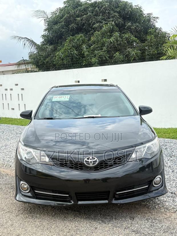 Toyota Camry SE 4dr Sedan (2.5L 4cyl 6A) 2014 Black