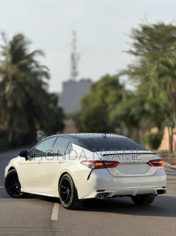 Toyota Camry XSE 2022 White