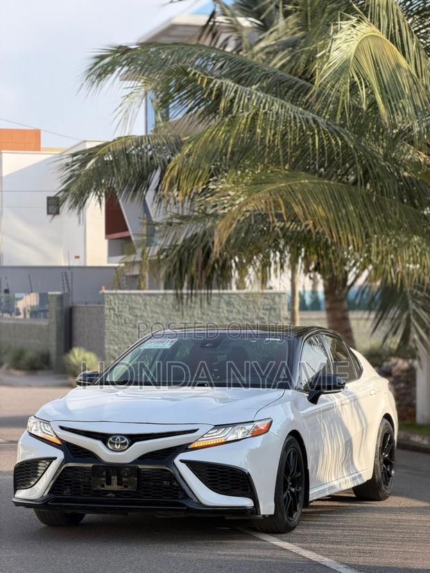 Toyota Camry XSE 2022 White
