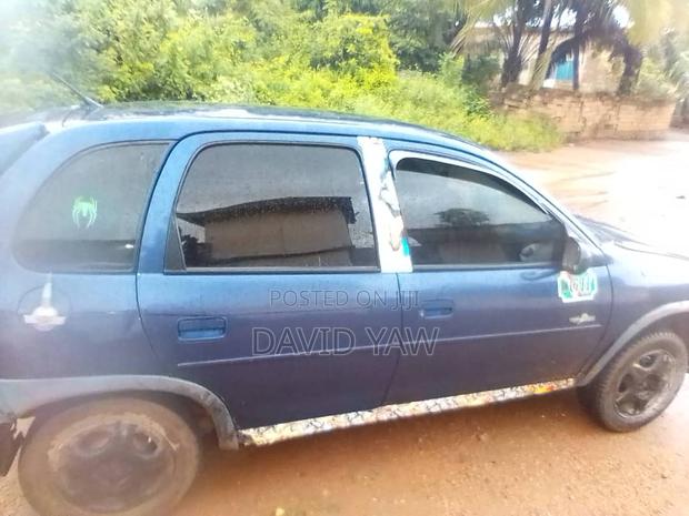Opel Corsa 1.0 Eco Easytronic 2001 Blue