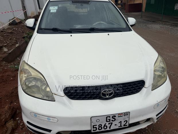 Toyota Matrix Hatchback FWD (1.8L 4cyl 5M) 2005 Black