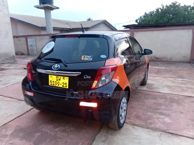 Toyota Vitz 2012 Purple