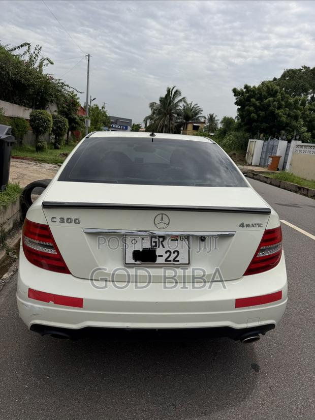 Mercedes-Benz C300 Luxury 4Matic Sedan AWD (3.5L 6cyl 7A) 2014 White