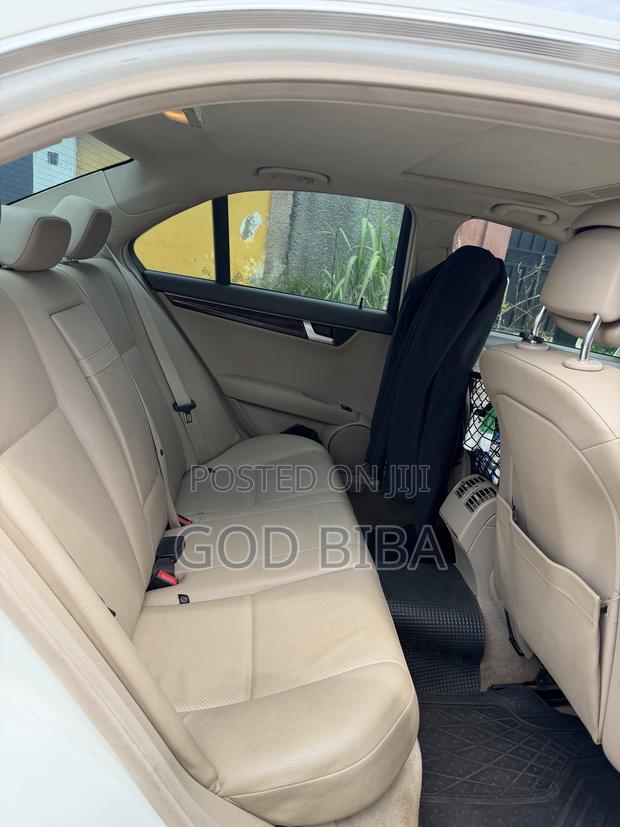 Mercedes-Benz C300 Luxury 4Matic Sedan AWD (3.5L 6cyl 7A) 2014 White