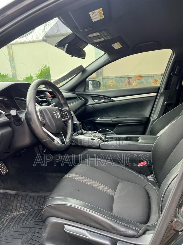 Toyota RAV4 LE AWD (2.5L 4cyl 6A) 2017 Black