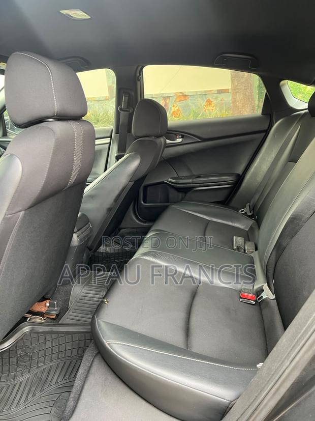 Toyota RAV4 LE AWD (2.5L 4cyl 6A) 2017 Black