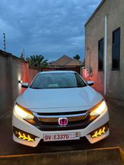 Honda Civic Touring Sedan 2018 White for sale