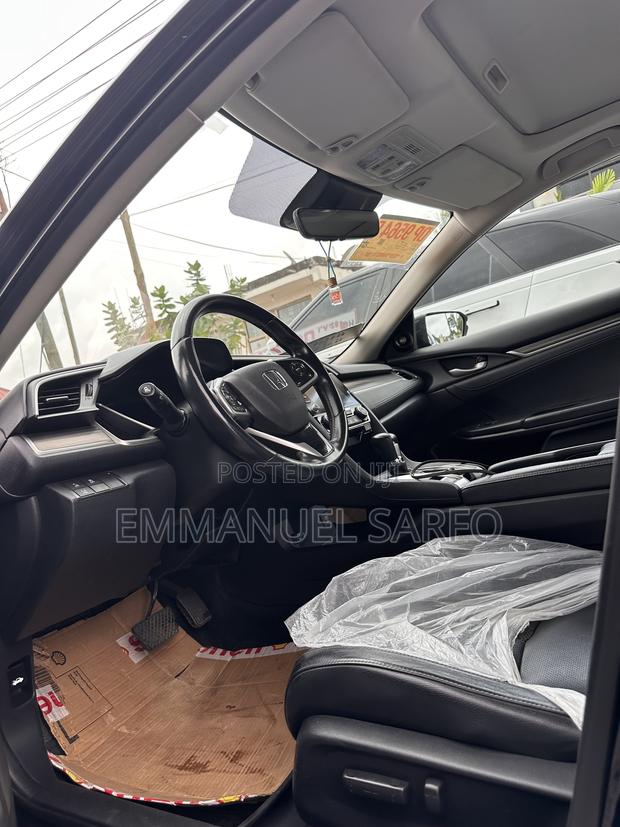 Honda Civic Touring Sedan 2019 Black