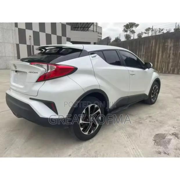 Toyota C-HR 2021 White
