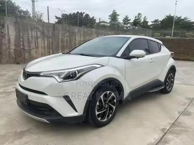 Toyota C-HR 2021 White