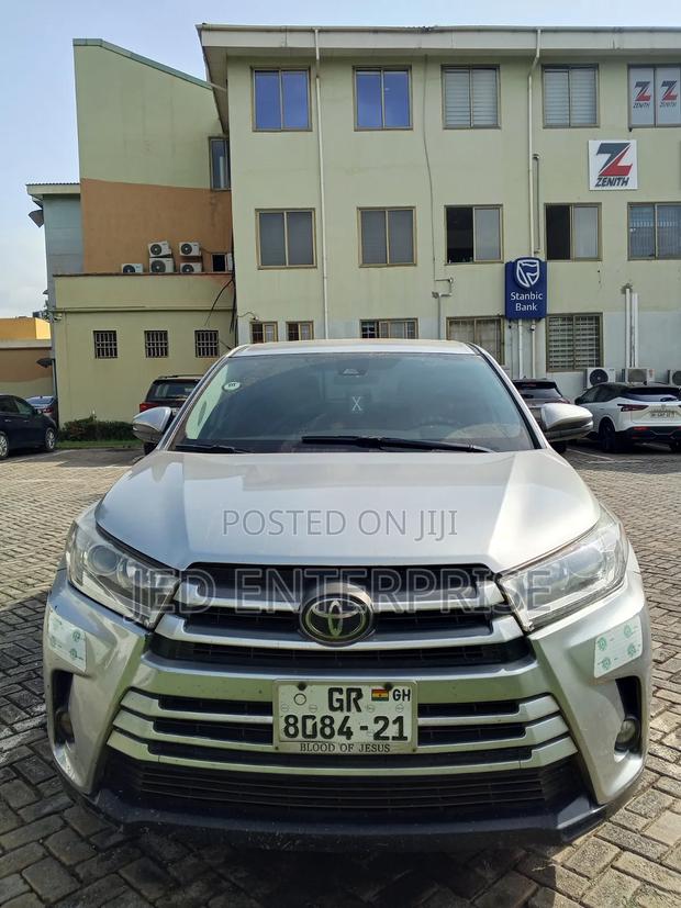 Toyota Highlander 2019 Silver