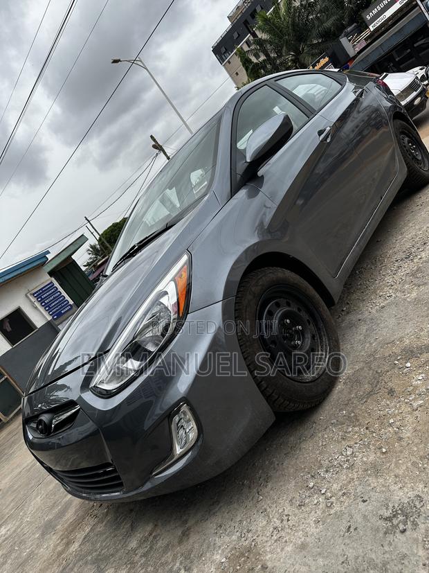 Hyundai Accent GLS 4dr Sedan (1.6L 4cyl 6A) 2015 Gray
