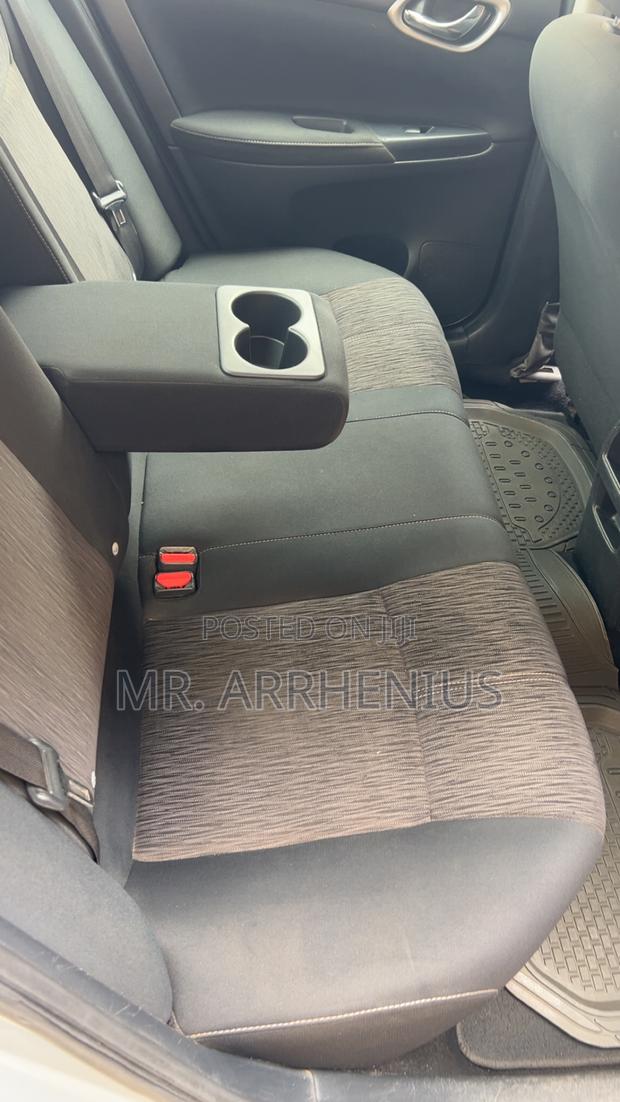 Nissan Sentra 2015 Silver