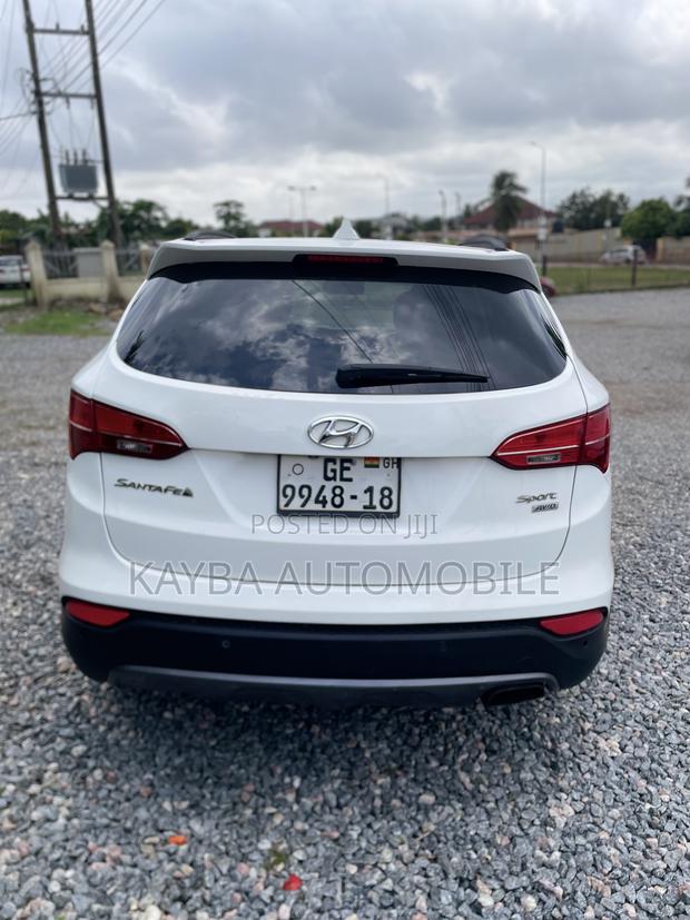 Hyundai Santa Fe 2015 White