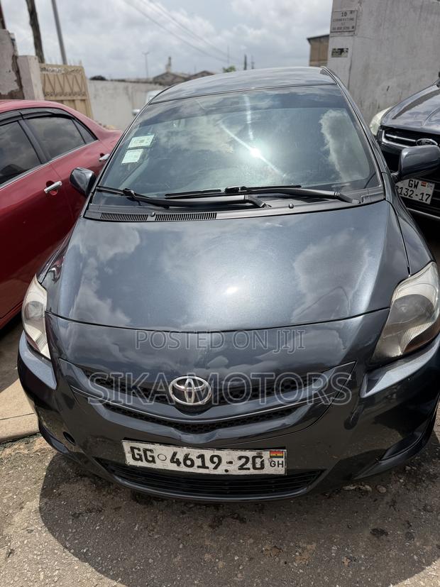 Toyota Yaris 2012