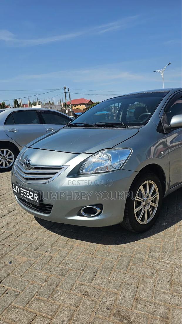Toyota Vios 2011 Gray