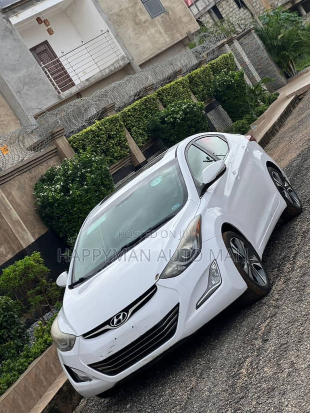 Hyundai Elantra Limited 4dr Sedan (1.8L 4cyl 6A) 2015 White