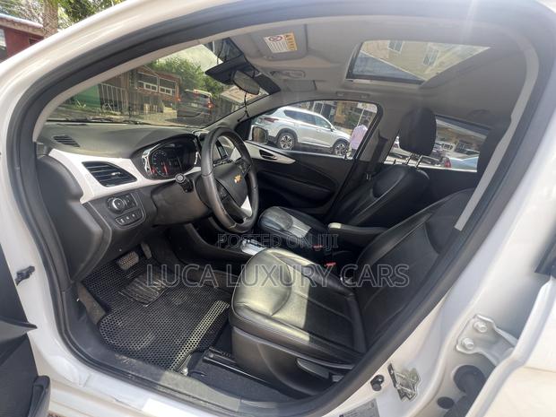 Chevrolet Spark 2015 White