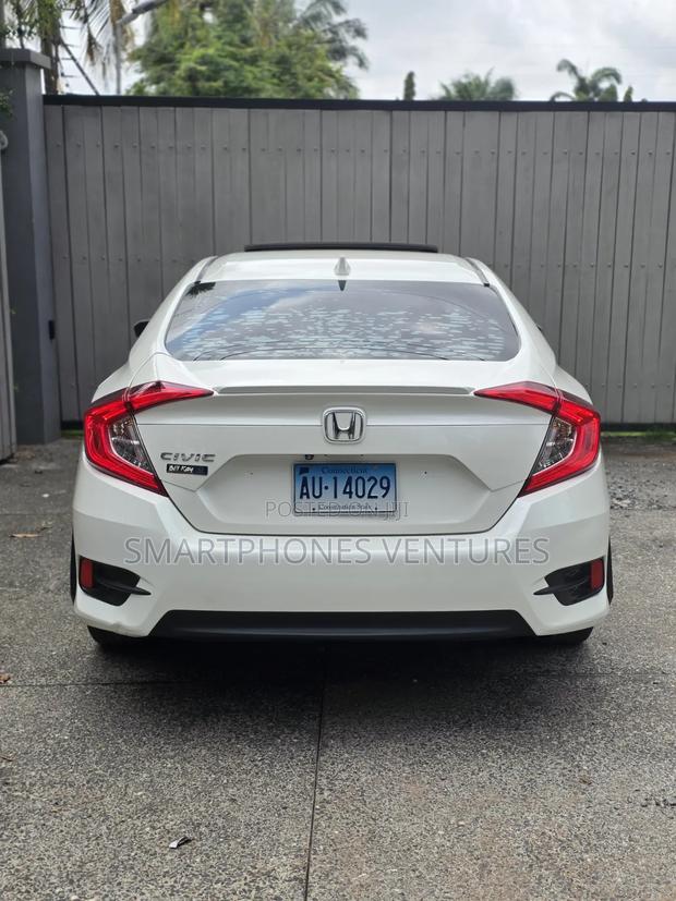 Honda Civic 2018 White