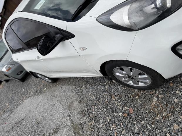Kia Morning 2013 White