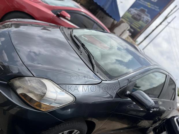 Toyota Yaris 2012