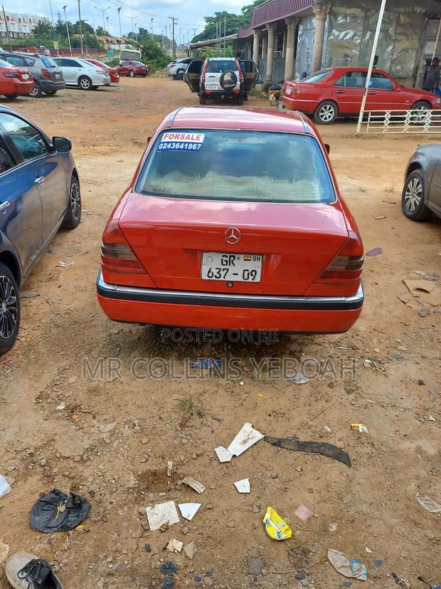 Mercedes-Benz C220 2004 Red
