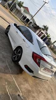 Honda Civic Touring Sedan 2018 White for sale