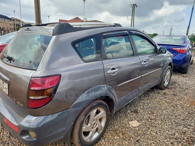 Pontiac Vibe 2010 Silver