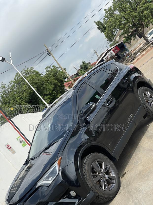 Toyota RAV4 2018 Black