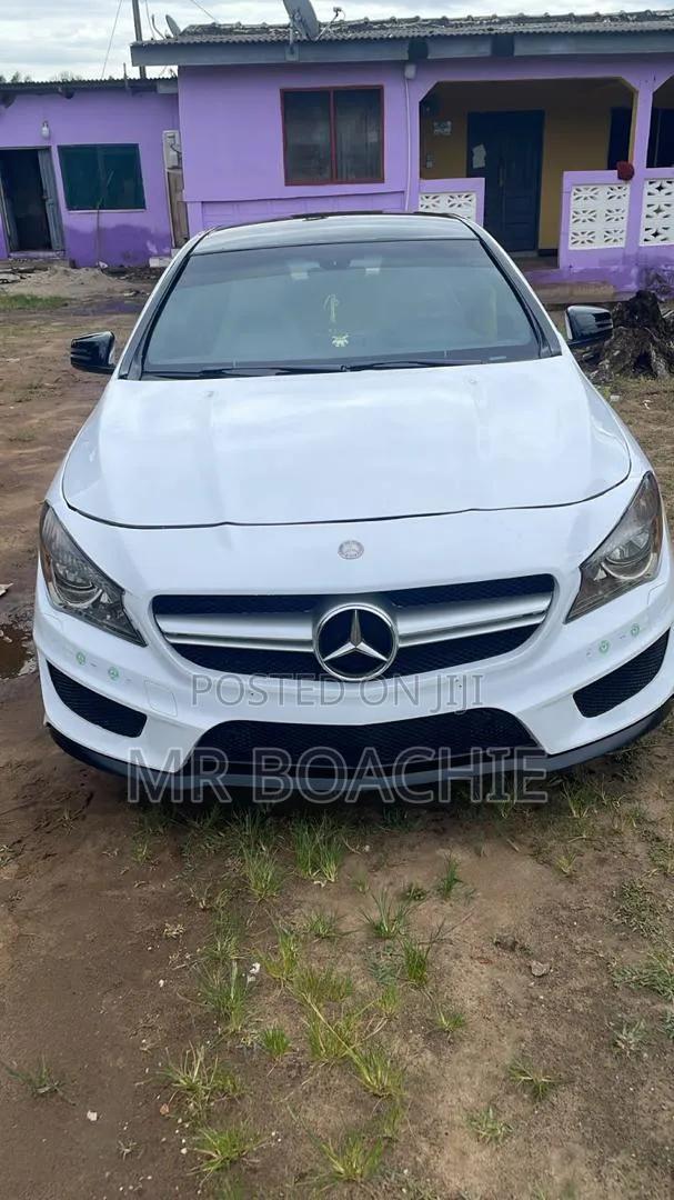 Mercedes-Benz CLA-Class 2017 White