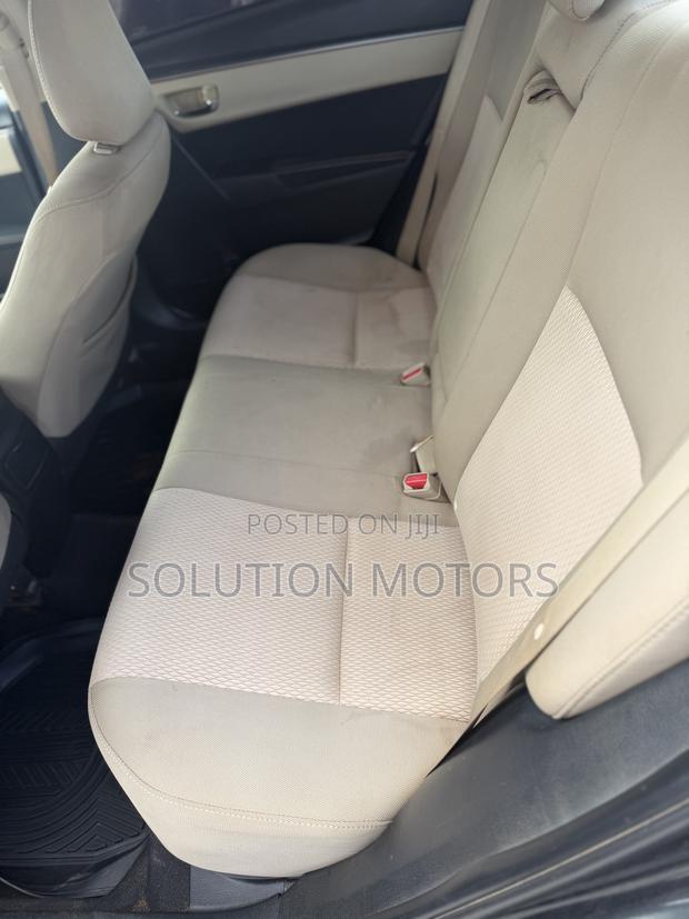 Toyota Corolla 2015 Black