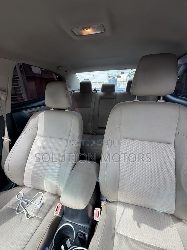 Toyota Corolla 2015 Black