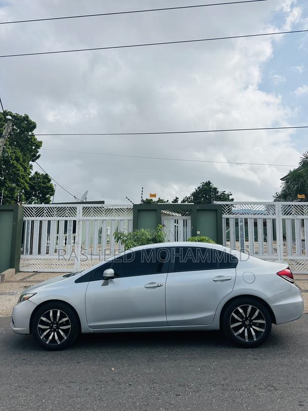 Honda Civic EX-L 4dr Sedan (1.8L 4cyl CVT) 2015 Silver