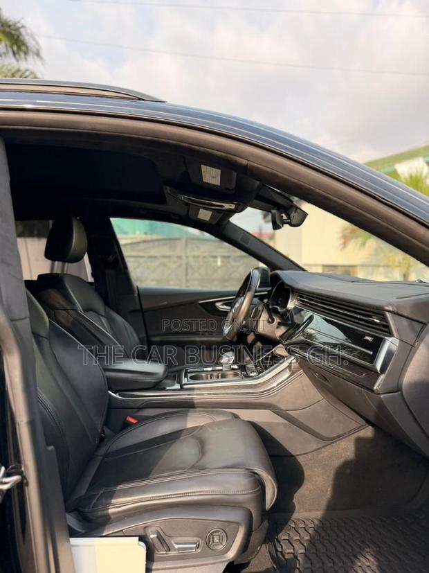 Audi Q8 55 Premium AWD quattro 2020 Black