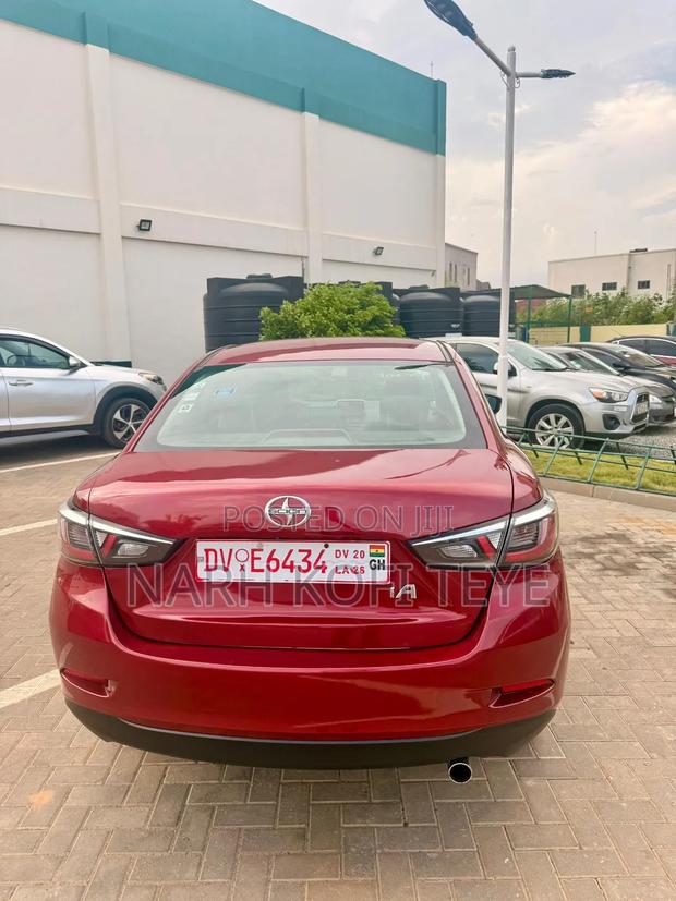 Scion iA Base 2016 Red