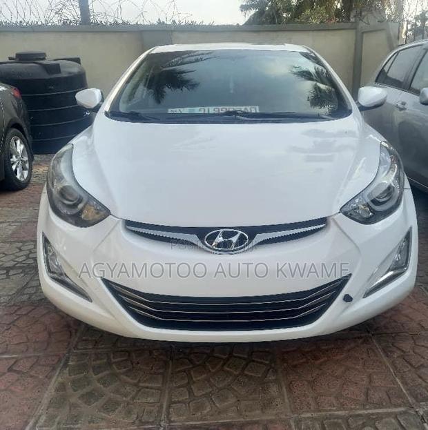 Hyundai Elantra Limited Sedan FWD (1.8L 4cyl 6A) 2016 White