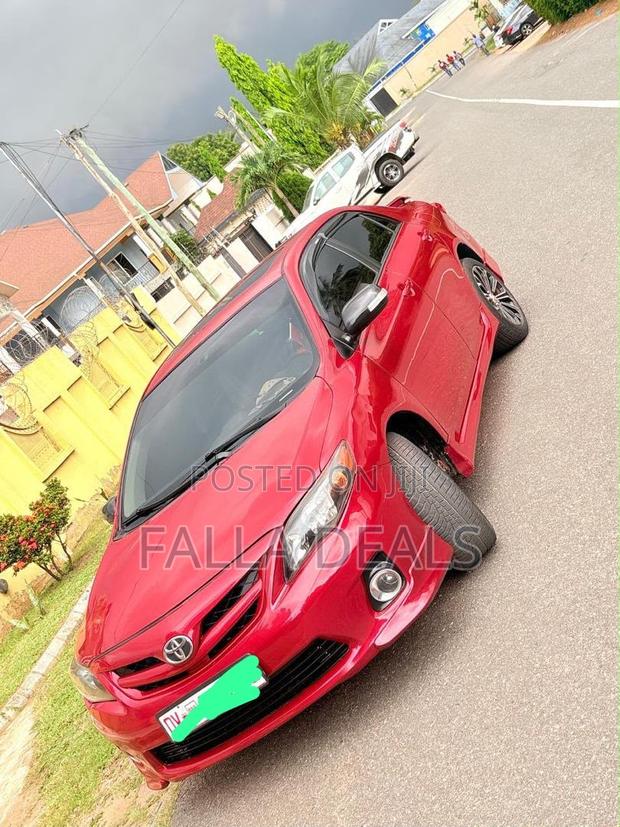 Toyota Corolla S 5-Speed 2013 Red