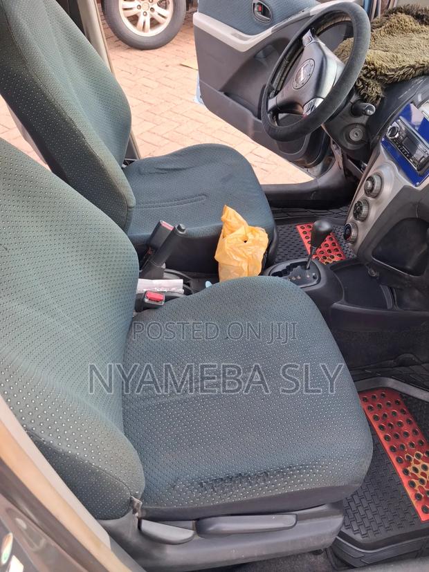 Toyota Vitz 2009 Gray