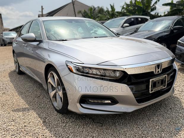 Honda Accord Touring 2018 Silver
