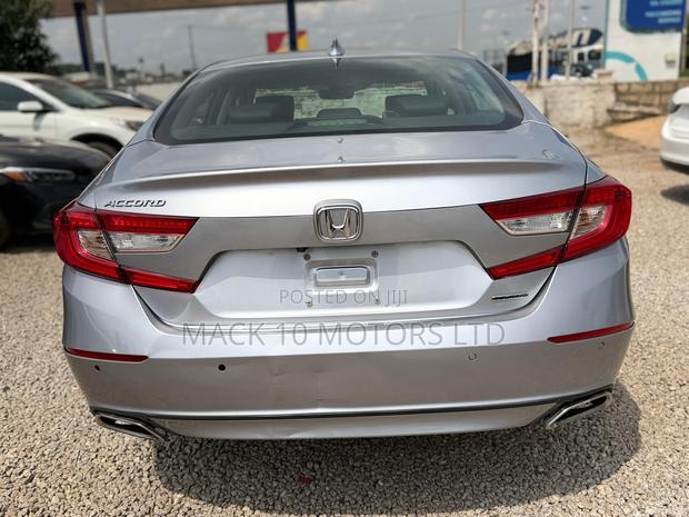 Honda Accord Touring 2018 Silver