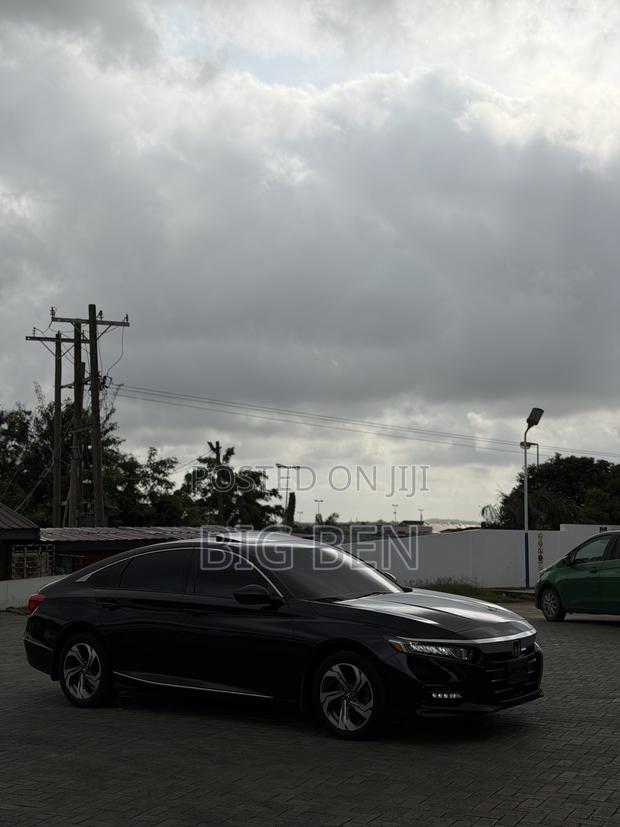 Honda Accord Touring 2.0T 2021 Black