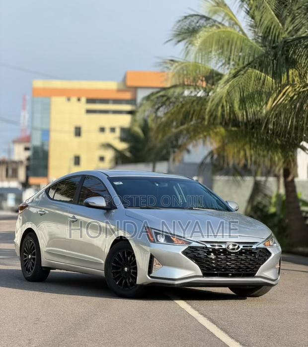 Hyundai Elantra SEL 2020 Silver