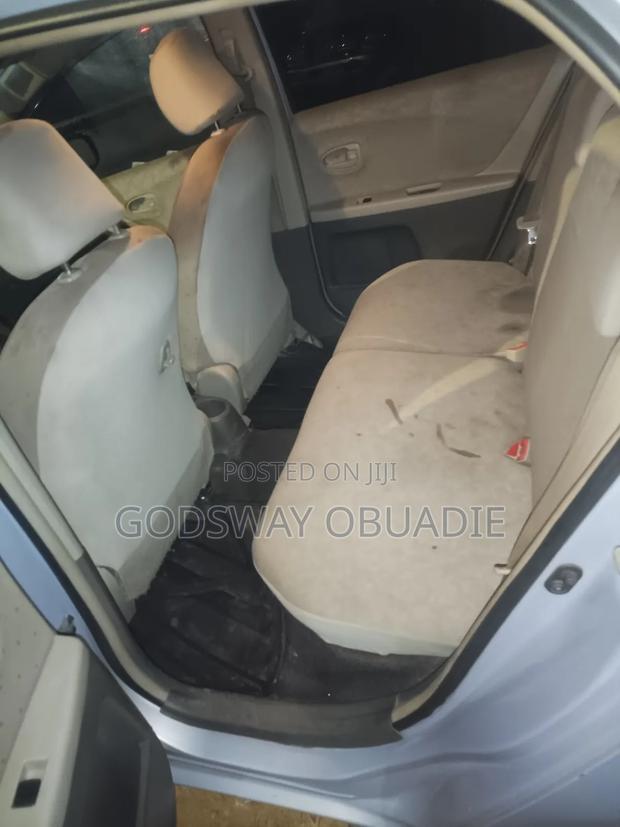 Toyota Vitz 1.3 AWD 3dr 2010 Gray