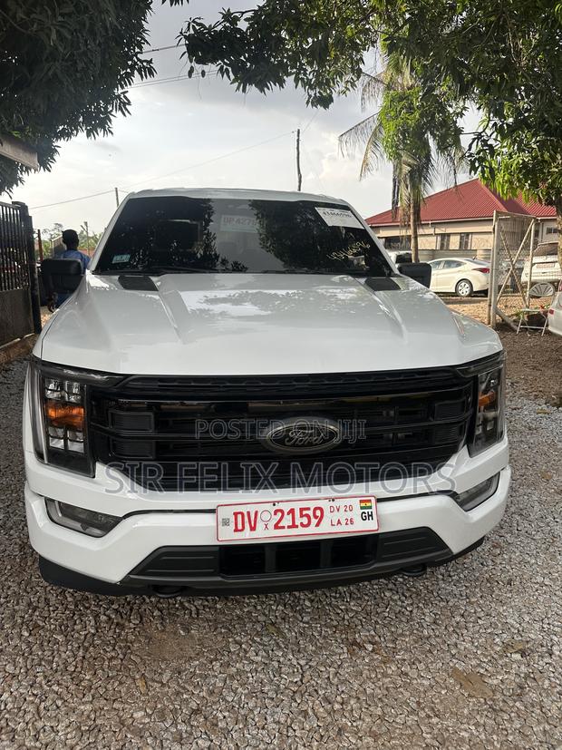 Ford F-150 XLT 2023 White