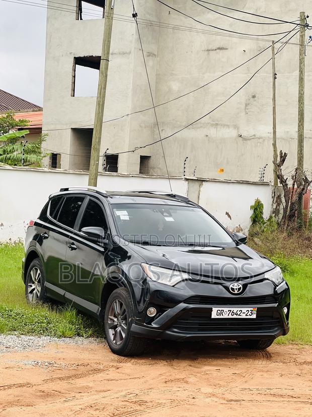 Toyota RAV4 2018 Black