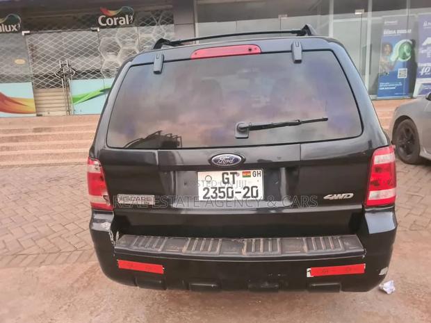 Ford Escape 2010 Black