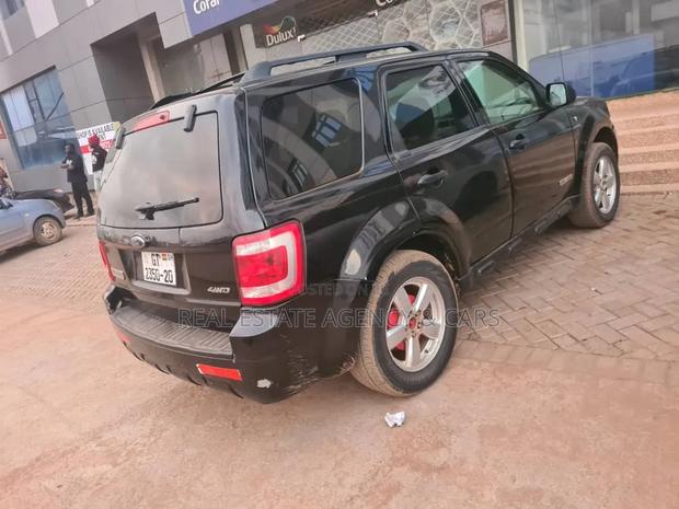 Ford Escape 2010 Black