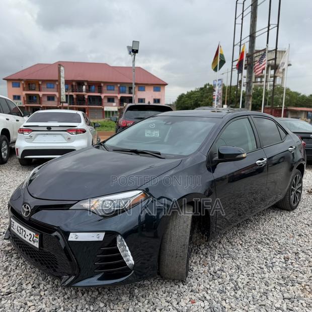 Toyota Corolla 2018 Black