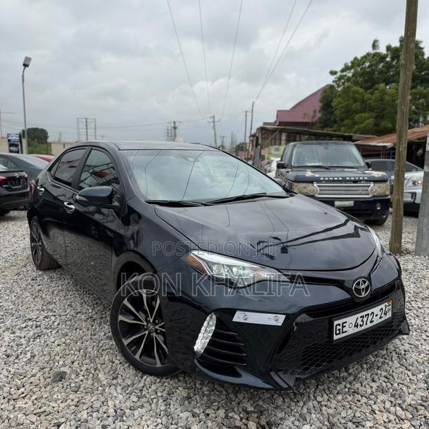 Toyota Corolla 2018 Black